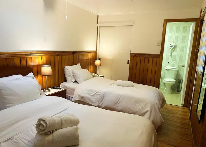 Hostal Cordillera